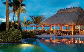 Lovely Deluxe Unit Located At Ritz Carlton - Key Biscayne!
